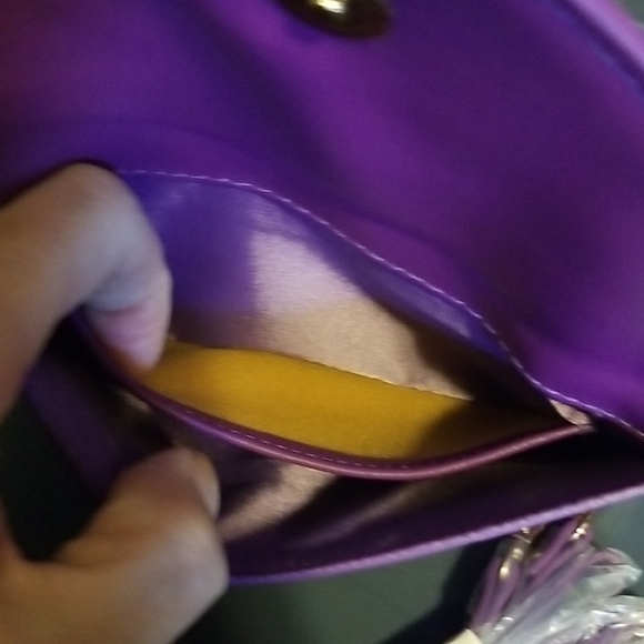 🎄💜LSU Kara Crossbody🛍💛 - Picture 6 of 17